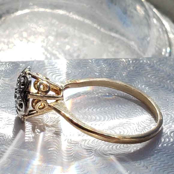 True Vintage 7 diamond engagement ring 10kt gold - Picture 12 of 12